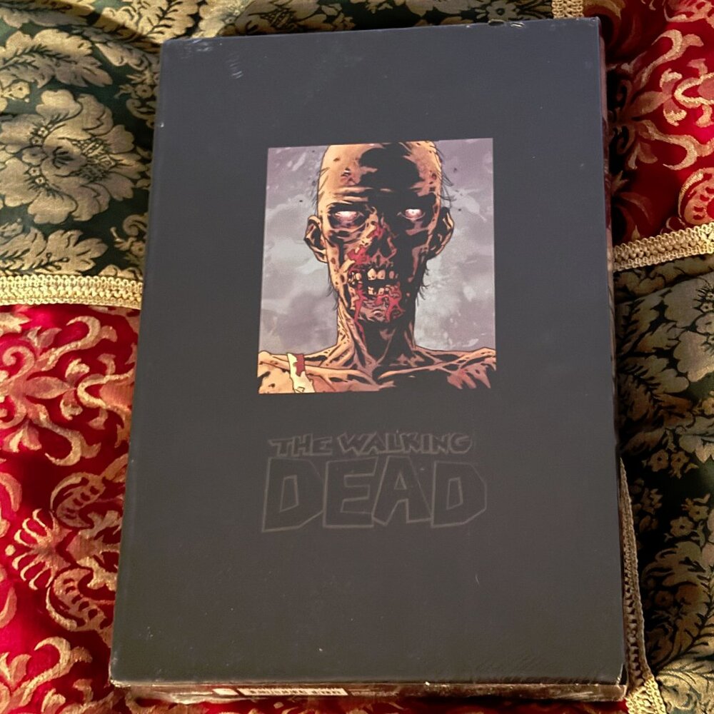 The Walking Dead Hardcover Omnibus, Vol. 8 (Regular Edition w/Slip Case)